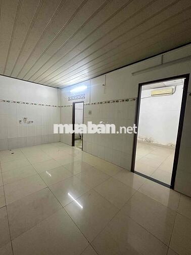 nhà hẻm tải nguyễn hồng đào p14 tân bình. DT: 4m x 17m 3 tầng giá 14tr