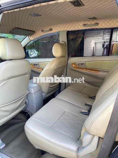 Toyota Innova 2008 J - 124846 km