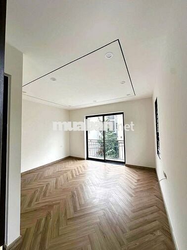 Nhà 40m2 Mặt ngõ Đàm Quang Trung Chân Cầu Vĩnh Tuy Ô Tô Ra Vào