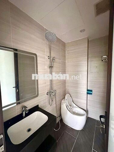 Nhà 40m2 Mặt ngõ Đàm Quang Trung Chân Cầu Vĩnh Tuy Ô Tô Ra Vào