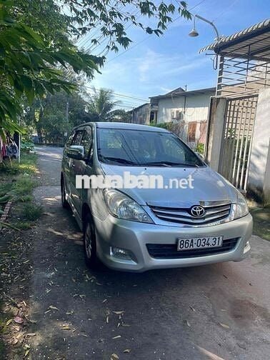 Toyota Innova 2008 J - 124846 km