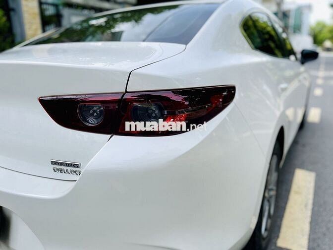 Mazda 3 2022 1.5L Deluxe - 33000 km