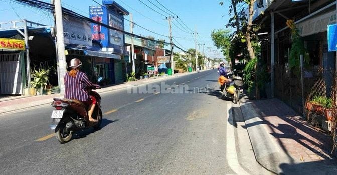 Bán Gấp Nhà Lầu 1 Xẹt, ngay Chợ Hưng Long, 1ty350, SHR