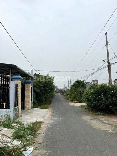 Hạ giá bán gấp nhà c4 đường Ba Sa, Phước Hiệp, Củ Chi, 122m2, 750Triệu