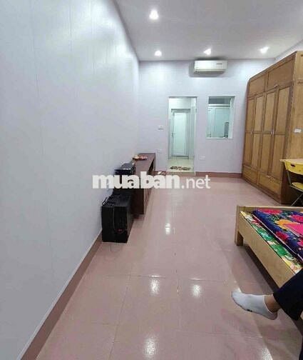 Bán nhà tập thể Việt Hưng – 30m² chỉ 1.65 tỷ, ở ngay, giá siêu hiếm!