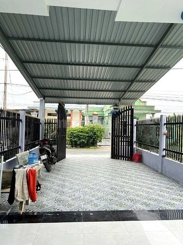 Hạ giá bán gấp nhà c4 đường Ba Sa, Phước Hiệp, Củ Chi, 122m2, 750Triệu