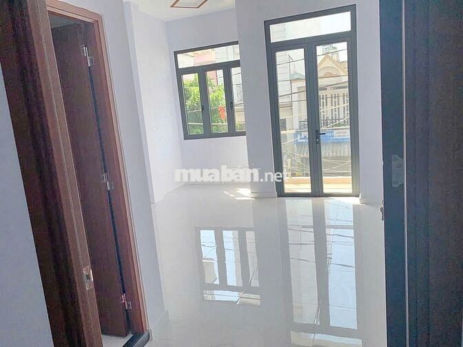 Cho thuê nhà mặt tiền đường số 3pn , 4x21 quận 7