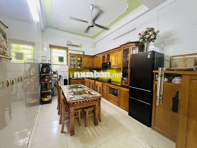 BÁN NHÀ PHÂN LÔ 2 Ô TÔ TRÁNH VỈA HÈ E- KINH DOANH ĐỈNH