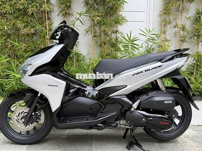 Honda Air Blade Robot 2017 Màu Bạc - Hỗ Trợ Nợ Xấu