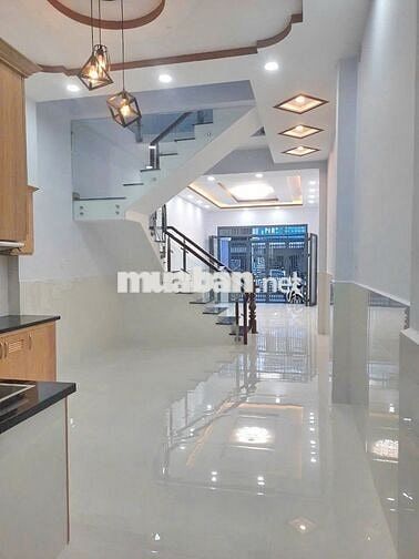 Cho thuê nhà mặt tiền đường số 3pn , 4x21 quận 7