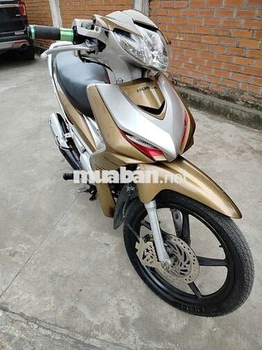 xe tay ga chính hãng honda có Fi.còn mới toanh