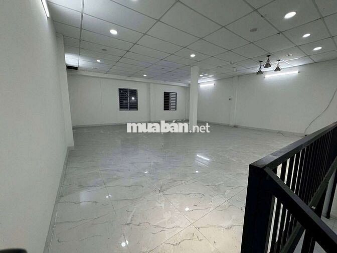 CHO THUÊ MB ĐƯỜNG LÊ TRỌNG TẤN DT 8*20 TRỆT + LỮNG VỊ TRÍ TỐT