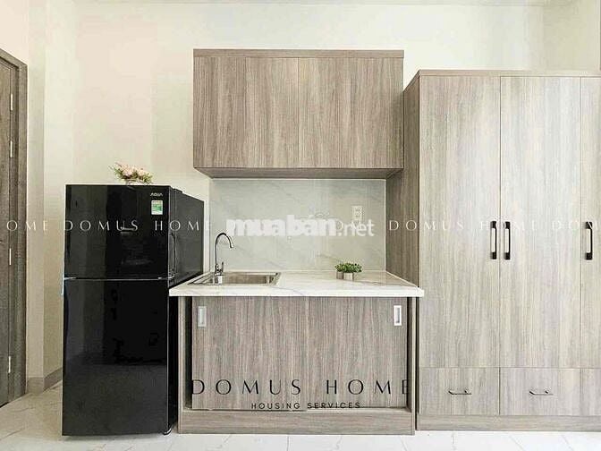 CHO THUÊ PHÒNG BANCOL MẶT TIỀN - TRUNG TÂM QUẬN 4 - FREE XE