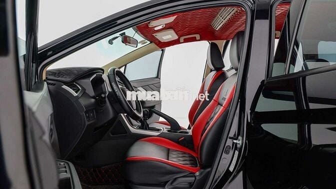 Mitsubishi Xpander Đen 7 chỗ số sàn