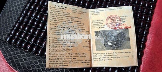 Mitsubishi Xpander Đen 7 chỗ số sàn