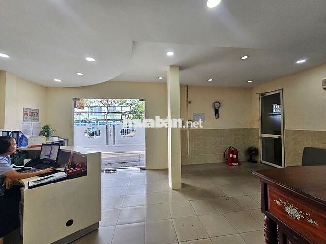 Cho thuê nhà 300B Nguyễn Tất Thành, P. Xóm Chiếu làm Văn phòng
