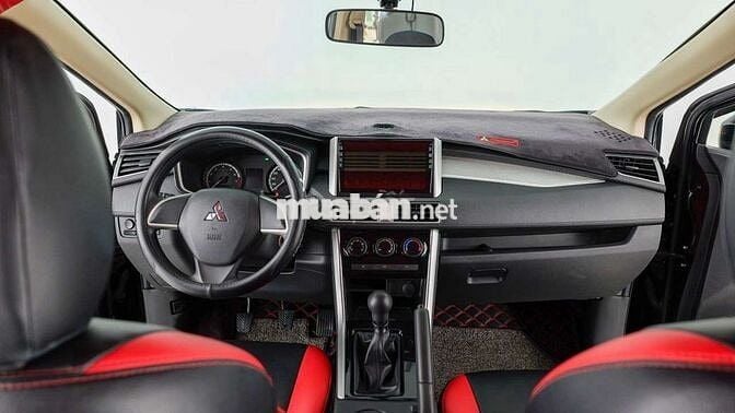 Mitsubishi Xpander 2021 số sàn 7 chỗ màu đen