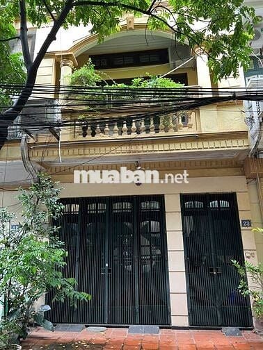 CHO THUÊ NHÀ 4 TẦNG NGÕ 143 TRUNG KÍNH,NGÕ RỘNG,CÓ VỈA HÈ