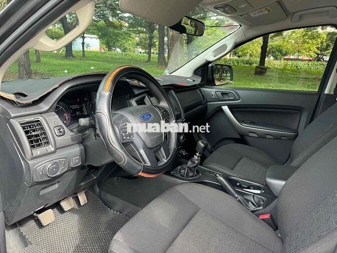 Ranger XLS 2.2L 4x2 Số sàn - Nhập Thái - 36.000km