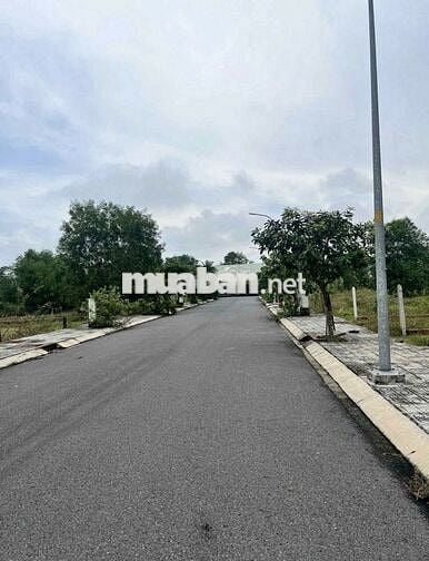 Bán lô đất Đ.Cây Trôm Mỹ Khánh, Phước Hiệp, DT 105m2 giá 900tr, SHR