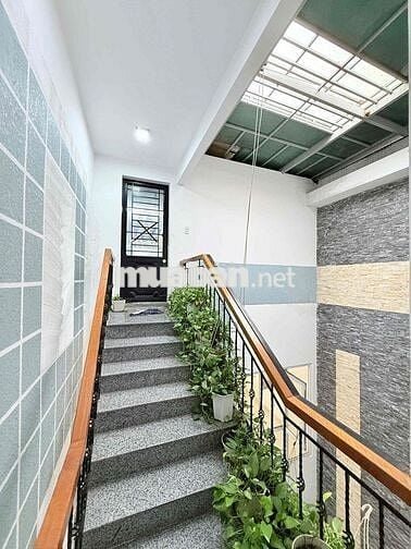 bán nhanh nhà 3 tầng mặt tiền đường TRẦN XUÂN LÊ