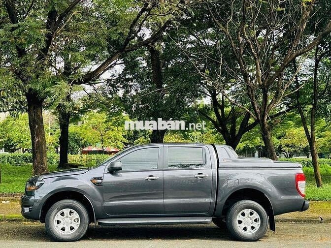 Ranger XLS 2.2L 4x2 Số sàn - Nhập Thái - 36.000km