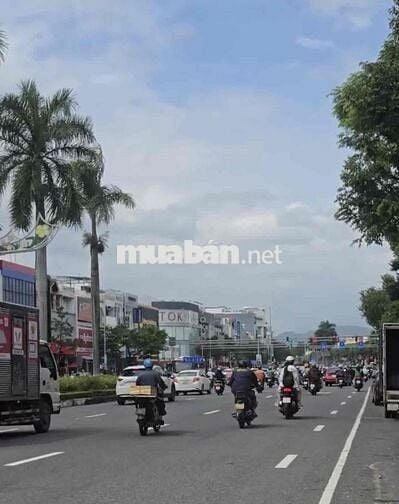 Chính chủ cần bán gấp 4tầng MT Điện Biên Phủ giá rẻ