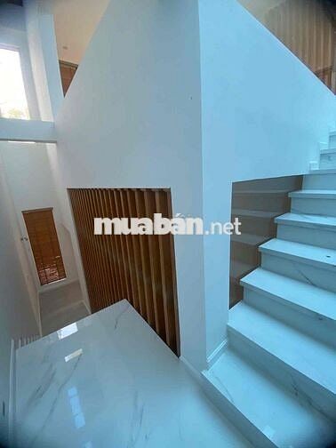 SIÊU HOT !! Biệt Thự Hoa Sứ - Phú Nhuận - DT 8x14m 4 tầng cực đẹp!!