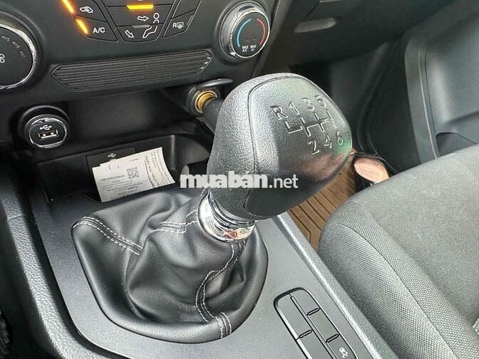 Ranger XLS 2.2L 4x2 Số sàn - Nhập Thái - 36.000km