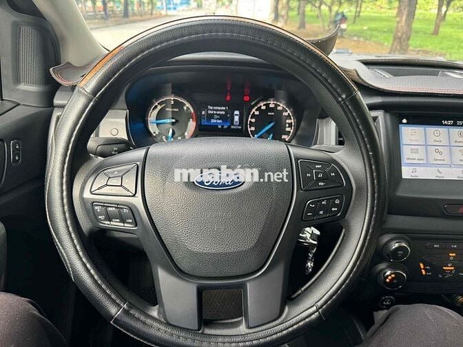 Ranger XLS 2.2L 4x2 Số sàn - Nhập Thái - 36.000km