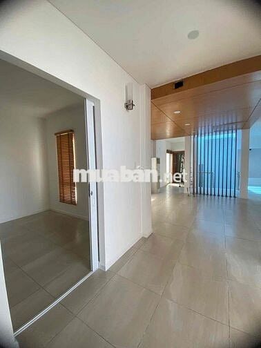 SIÊU HOT !! Biệt Thự Hoa Sứ - Phú Nhuận - DT 8x14m 4 tầng cực đẹp!!