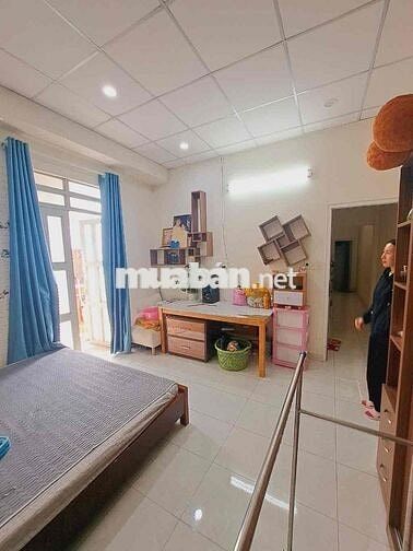 nhà phố xinh, đẹp , rộng tốt dành cho gia đình đây