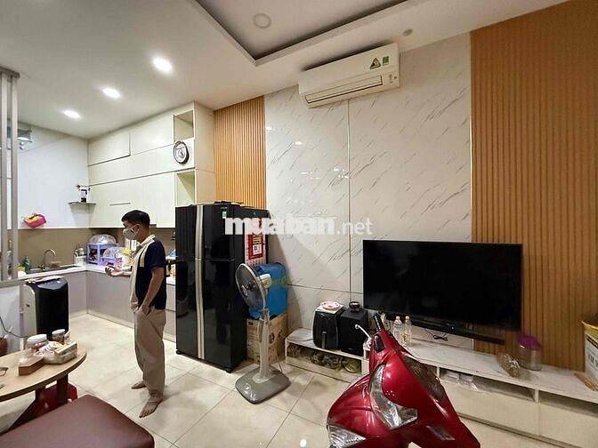 HXH Nghĩa Hoà p6 Tân Bình, 3.7x11m, 2 tầng, 2pn 2wc, full nội thất, 3