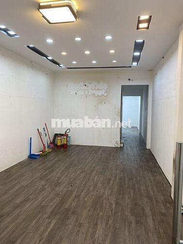 CHO THUÊ NGUYÊN CĂN; 3 TẦNG; HẺM XE HƠI; KHU HÀ ĐÔ CMT8 QUẬN 10