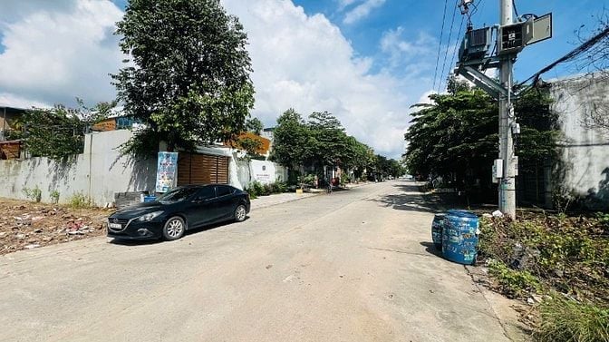  Cần bán nhanh 300m2, đường DL16 Thới Hòa Bến Cát Bình Dương, full thổ