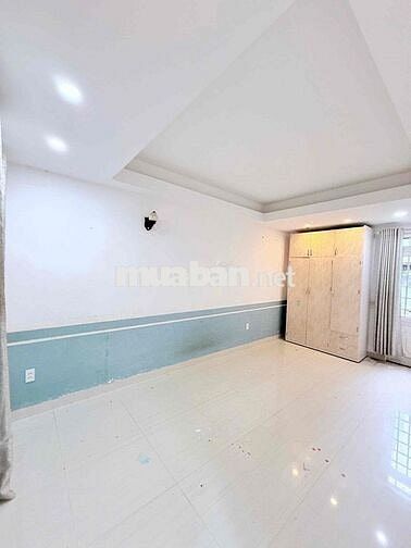 bán nhanh nhà 3 tầng mặt tiền đường TRẦN XUÂN LÊ