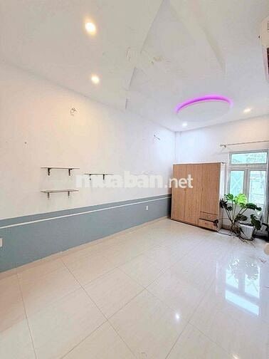 bán nhanh nhà 3 tầng mặt tiền đường TRẦN XUÂN LÊ