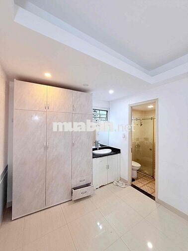 bán nhanh nhà 3 tầng mặt tiền đường TRẦN XUÂN LÊ