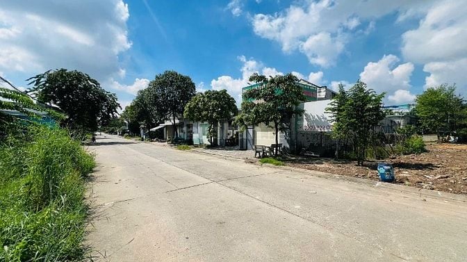  Cần bán nhanh 300m2, đường DL16 Thới Hòa Bến Cát Bình Dương, full thổ