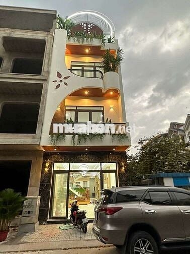 Cần bán nhà  mới 💯 đây đu Nội thất cao cấp