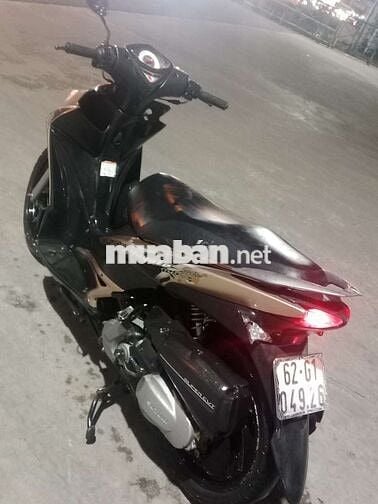 Suzuki Hayate SS màu vàng phiên bản đặc biệt