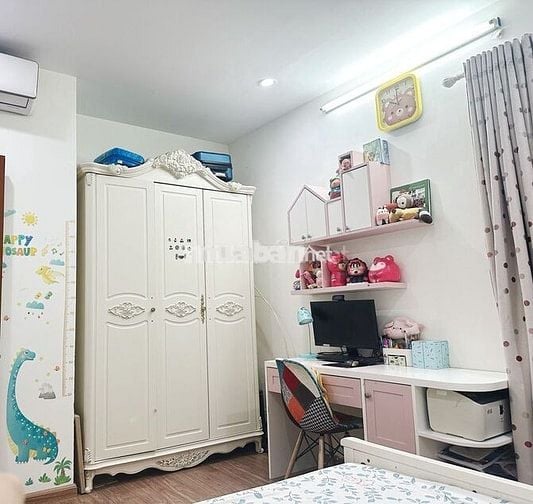 Cần bán căn hộ chung cư Rainbow Văn Quán. Diện tích 105m2, 3pn, 2vs