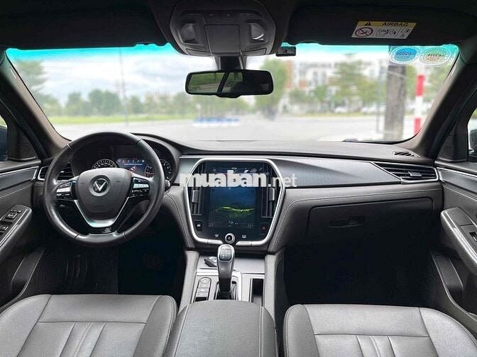 Hàng Hiếm Lux A Base 2020 Xám odo 3v km