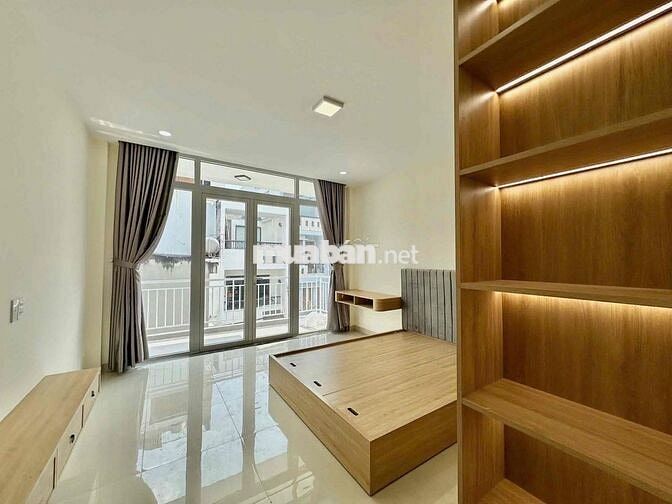 PHÒNG MỚI XÂY 1 PHÒNG NGỦ TÁCH BẾP CÓ BAN CÔNG SIÊU ĐẸP CHỢ BÀ CHIỂU