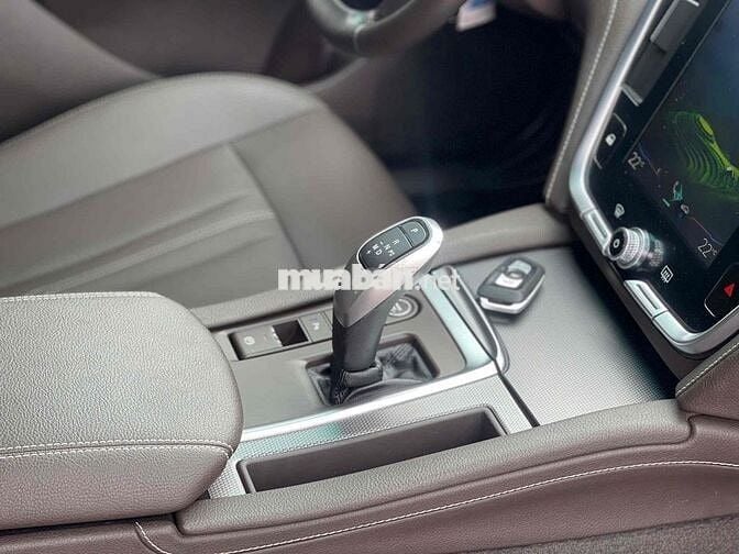 Hàng Hiếm Lux A Base 2020 Xám odo 3v km