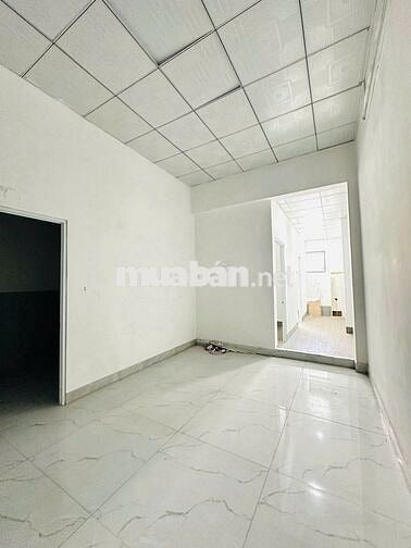 CHO THUÊ NHÀ MỚI, MẶT TIỀN Đ.QUANG TRUNG (TRỆT LỬNG 5X25m) VỊ TRÍ ĐẸP