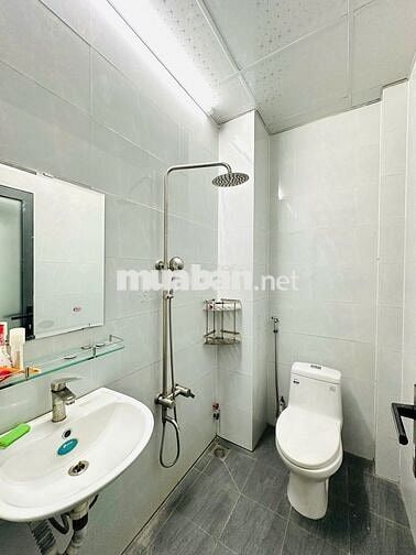 CHO THUÊ NHÀ MỚI, MẶT TIỀN Đ.QUANG TRUNG (TRỆT LỬNG 5X25m) VỊ TRÍ ĐẸP