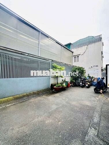 KHO XƯỞNG 15X25 HẺM XE TẢI PHẠM VĂN CHIÊU P9 GV