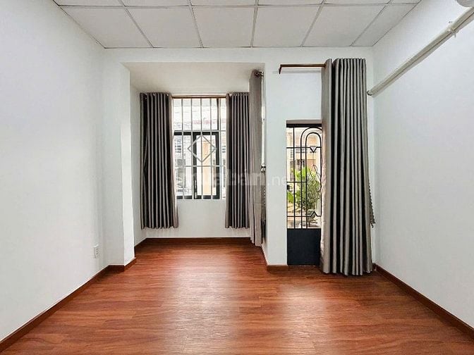 NGỘP VỐN BÁN LỖ NHÀ Đ VĂN CHUNG, TÂN BÌNH. GẦN CHỢ HOÀNG HOA THÁM