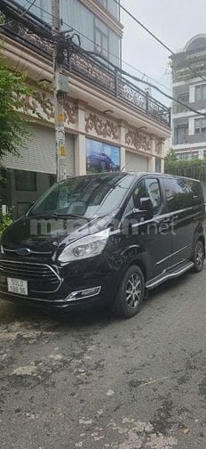 Cần đồi xe mới thanh lý xe Ford Tourneo 2022
